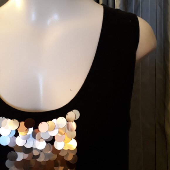 Silk Culture Black top with Golden discs -Sz. Large - Picture 2 of 4